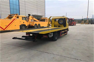 湘桥非事故拖车